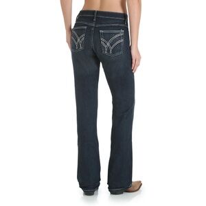 Wrangler Q-Baby Jean #WRQ20AU
Size 9/10 x 30 Darkwash